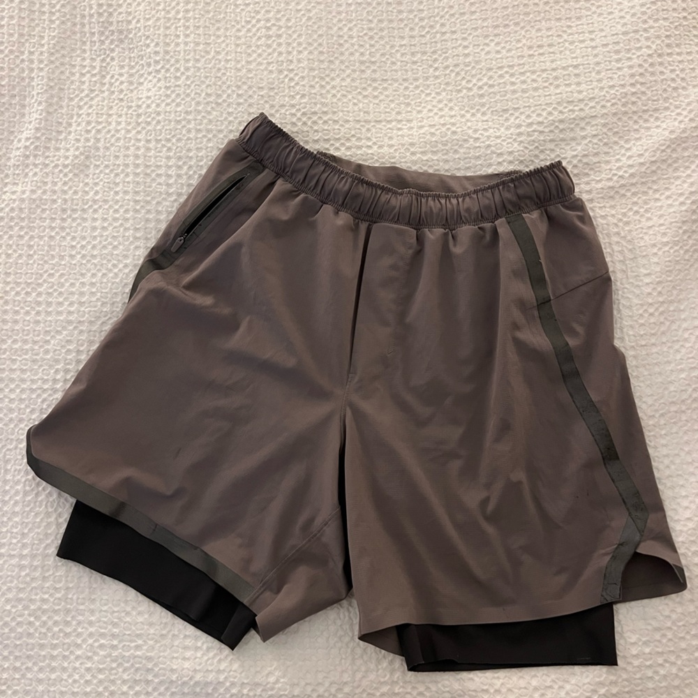 Men’s LuluLemon running shorts